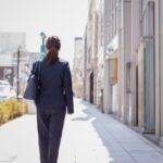 徒歩20分の物件に住んで感じた後悔と、その対策をまとめたガイドのアイキャッチ画像