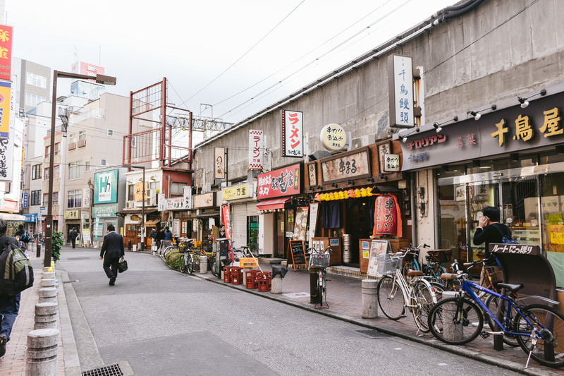 高学歴でも苦戦するスピードと臨機応変さが求められる飲食店バイトのリアルな現場