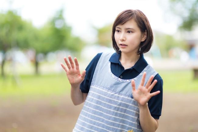 改善されない介護職の労働環境…現場の大変さと未来を考える