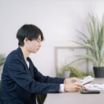 朝に集中できない原因は睡眠不足？作業効率を高める科学的対策とは